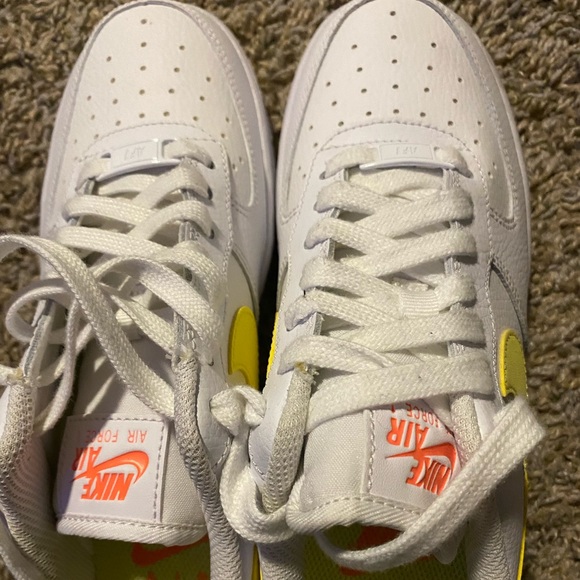 Women’s Nike AF-1 - Picture 1 of 6